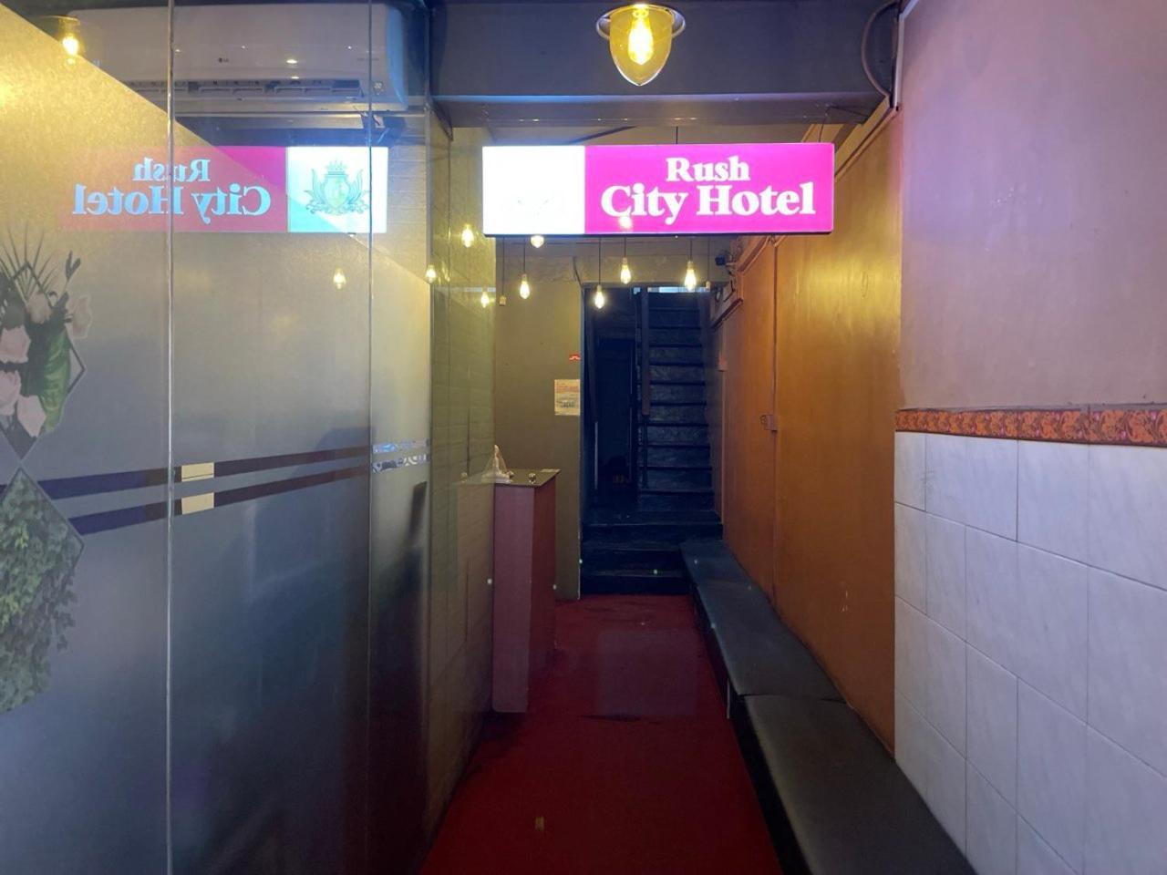 Rush City Hotel Kandy Buitenkant foto