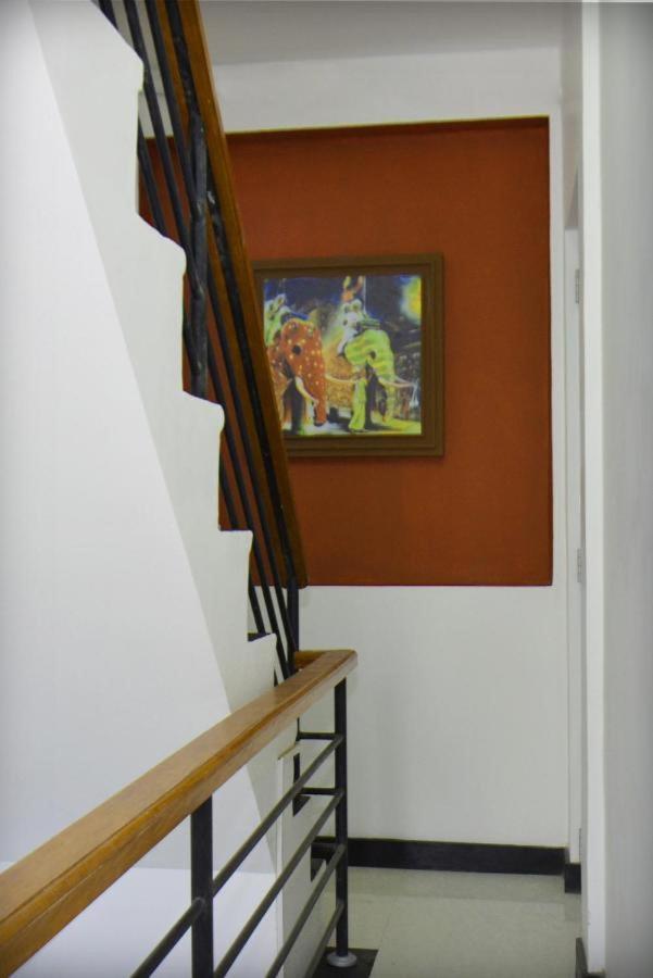 Rush City Hotel Kandy Buitenkant foto